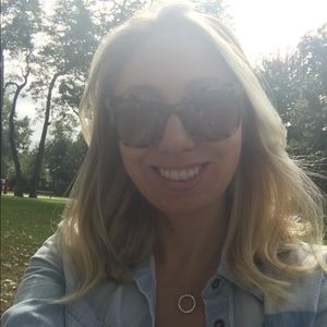 Meet your Posher, Amanda